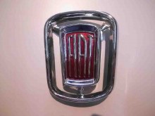 4-SPEED FRONT GRILL EMBLEM