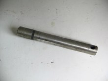 TRANSAXLE REVERSE SHAFT