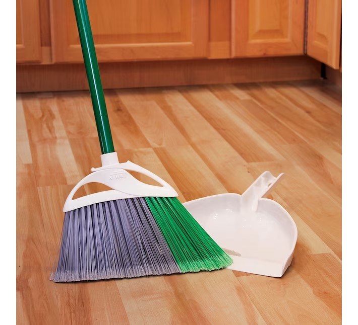 Libman 11.38in Poly Fiber Multisurface Angle with Dustpan Upright