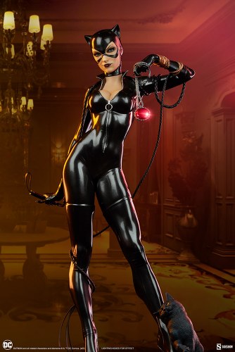Catwoman Premium Format Statue