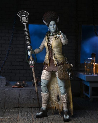 Teenage Mutant Ninja Turtles x Universal Monsters April O'Neil Bride Figure