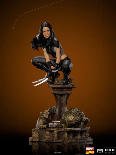 X-23 1:10 Iron Studios Statue