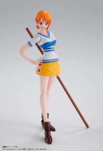 One Piece Nami Romance Dawn S.H. Figuarts Figure