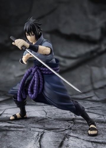 Naruto Shippuden Sasuke Uchiha Solidary Shinobi S.H.Figuarts Figure