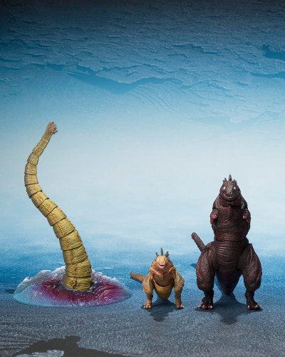 Shin Godzilla Second Form and Third Form and Giant Unidentified Creature S.H. MonsterArts Figure Set