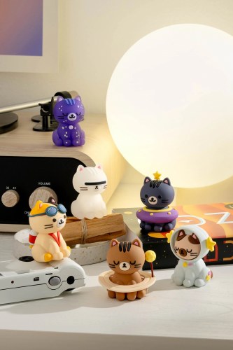 Smoko Astro Cats Blind Box Vinyl Figure