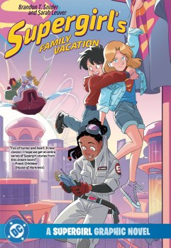Supergirl's Family Vacation SC