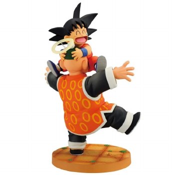 Dragon Ball Son Goku and Grandpa Son Gohan Dragon History II Ichibansho Revible Moment Figure
