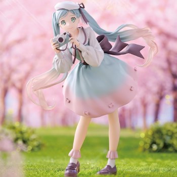 Hatsune Miku Camera Holiday Memories Figure