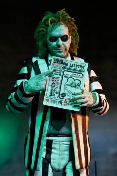 Additional picture of Beetlejuice 1988 Striped Suit Ultimate 7" Figure