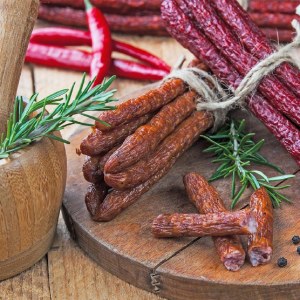 Additional picture of Hi Mountain 21mm Mahogany Collagen Breakfast Sausage Casings