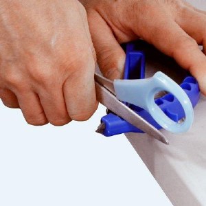 Additional picture of AccuSharp All-In-One Sharpener Pruner/Knife/Tool Blue