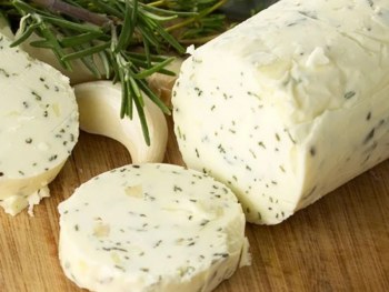 Horseradish &amp; Thyme Compound Butter