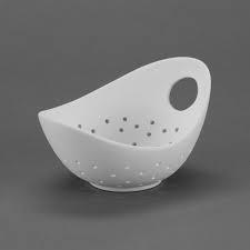 35063 - Handheld Berry Bowl     7.5"L x 6.25"W x 4.75"H