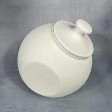 C01000 - Cookie Jar  7"L x 8"W x 8/4"H