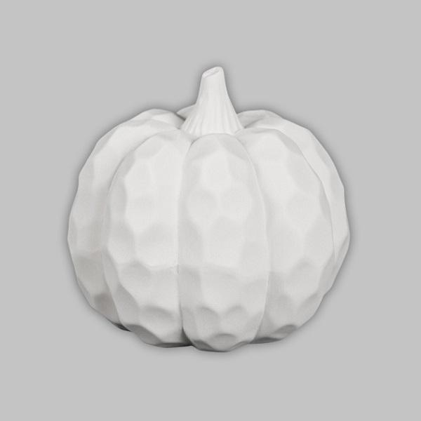 MB1568 - Round Hammered Pumpkin     4.25"W x 4"H