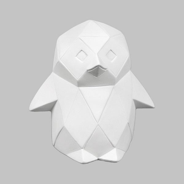 MB1572 - Penguin Facet-ini     4.5"L x 3.5"W x 4.75"H