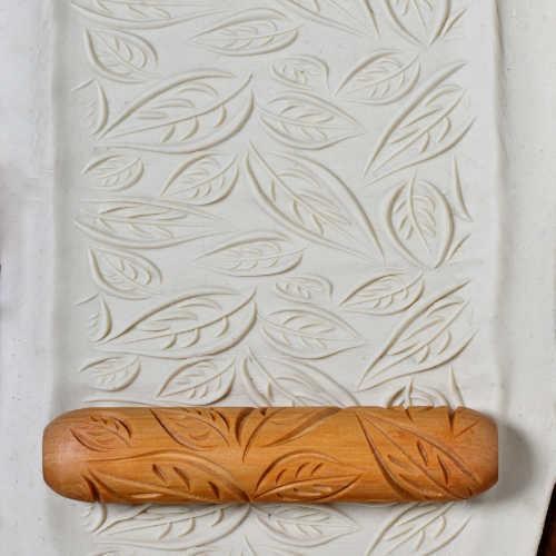 BHR009 - Big Hand Roller: Leaves, 12cm