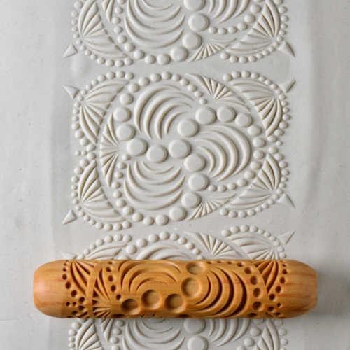 BHR047 - Big Hand Roller: Ornate Spirals, 12cm