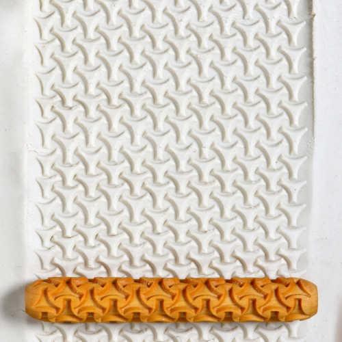 HR037 - Hand Roller: Wishbone Weave, 10cm