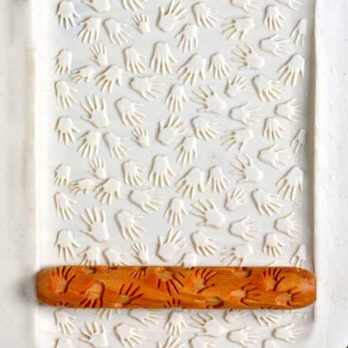 HR044 - Hand Roller: Ancient Hands, 10cm