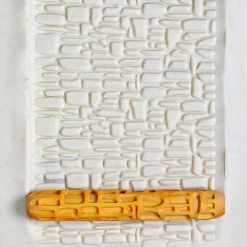 HR054 - Hand Roller: Stone Wall, 10cm