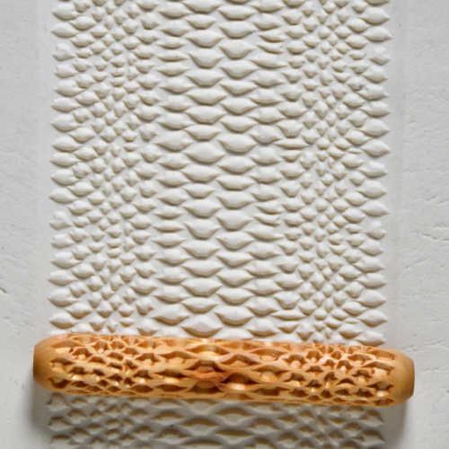 HR065 - Hand Roller: Snake Skin, 10cm