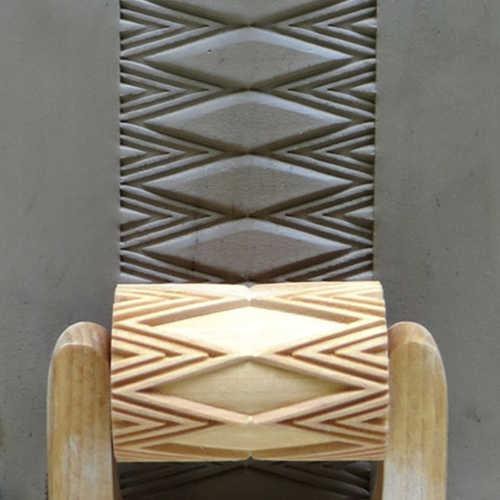 RL007 - Lrg. Handle  Roller: Diamonds, 6cm