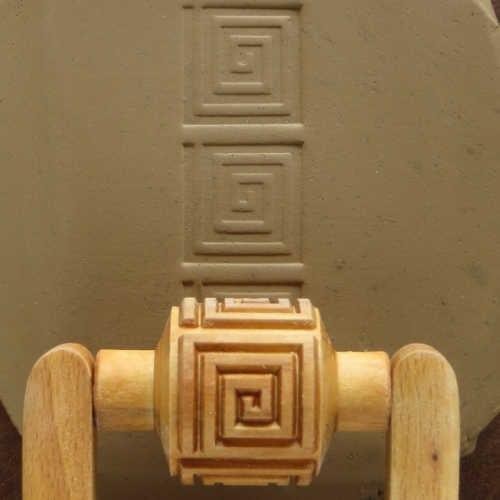 RM001 - Med. Handle Roller: Square Spirals, 3cm