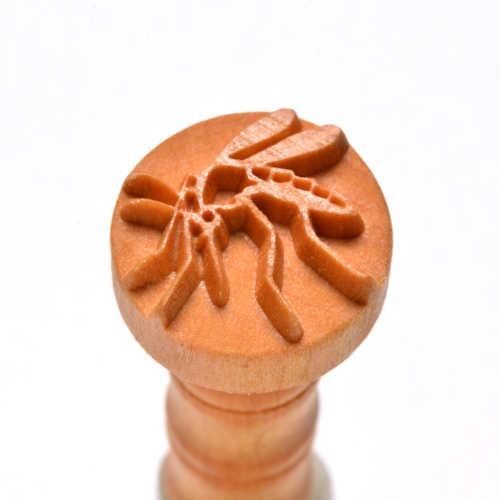 SCM189 - Med. Round Stamp: Mosquito, 2.5cm