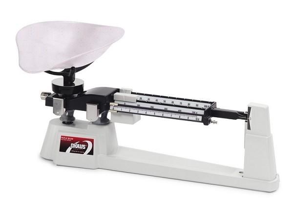 OH720 - Ohaus Scale w/ Poly Scoop
