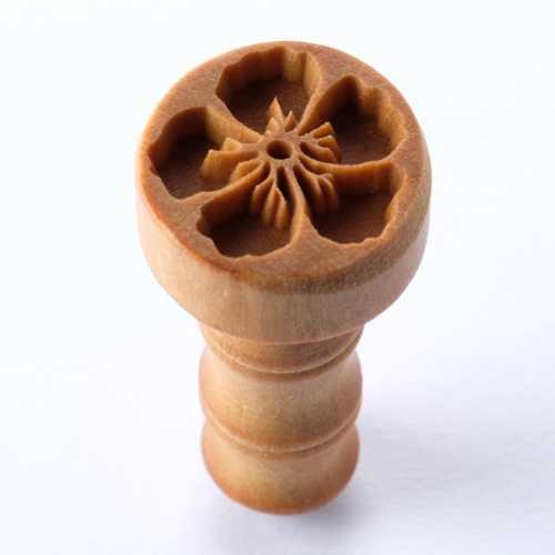 SCM262 - Med. Round Stamp: Hibiscus Flower, 2.5cm