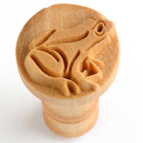 SCM158 - Med. Round Stamp: Frog, 2.5cm