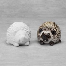 Additional picture of 38418 - Tiny Tot Hedgehog     3.75"L x 3.25"W x 2.25"H