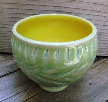 Additional picture of MBG-050  Buttercup  Cone 6, Pint