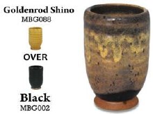 Additional picture of MBG-088  Goldenrod Shino  Cone 6, Pint