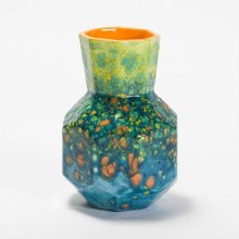 Additional picture of MB1467 - Faceted Bud Vase     4"W x 6"H