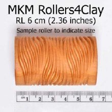 Additional picture of RL002 - Lrg. Handle  Roller: Wavy Lines, 6cm