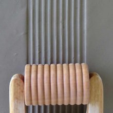 RL-102 Lrg. Handle Roller - Small Bumps, 6cm