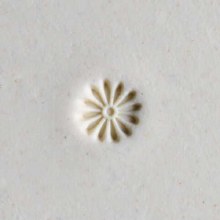 Additional picture of SMR004 - Mini Round Stamp: Daisy, 1cm