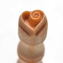 SMR-067 Mini Round Stamp - Heart with Spiral, 1cm