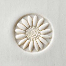 Additional picture of SCL108 - Lrg. Round Stamp: Sunflower, 4cm