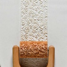 RL-013 Lrg. Handle Roller - Funky Floral, 6cm