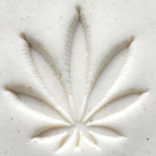 Additional picture of SCM058 - Med. Round Stamp: Hemp Leaf, 2.5cm