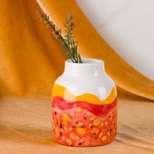 Additional picture of MB1610 - Posey Vase     4"L x 4"W x 5.25"H