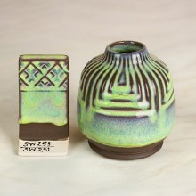 Additional picture of SB158 - Stoneware Textured Standing Test Tile  2.25"L x 1.25"W x 4.25"H