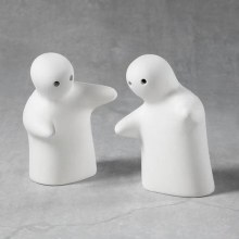 Additional picture of CCX175 - Huggy Salt & Pepper Shakers  3-1/2"H