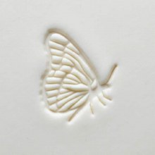 Additional picture of SCL146 - Lrg. Round Stamp: Resting Butterfly, 4cm
