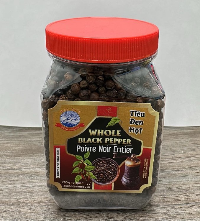 WHOLE BLACK PEPPER