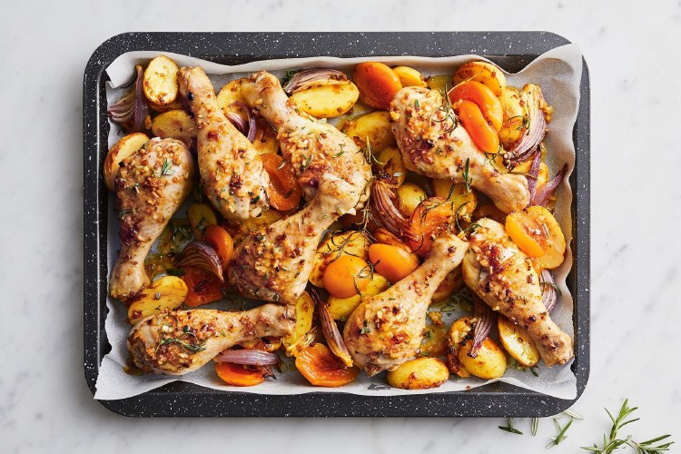 CHICKEN DISH WHOLE TRAY